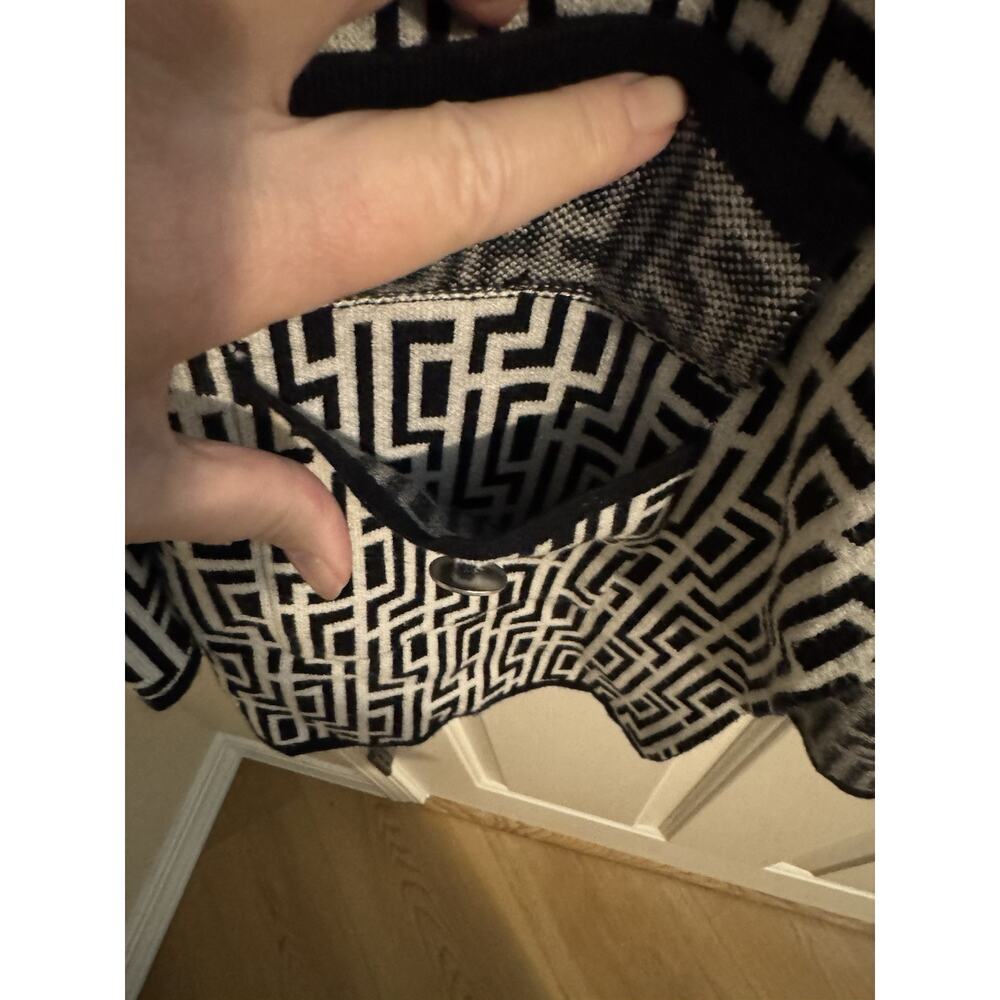 Adrienne Vittadini Stretch Knit Blazer Geometric White Black Plus 2X - Picture 5 of 8